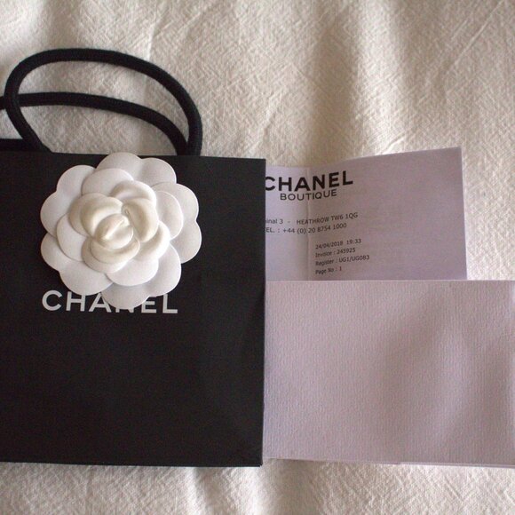 *NEW* CHANEL BROOCH - Picture 5 of 7